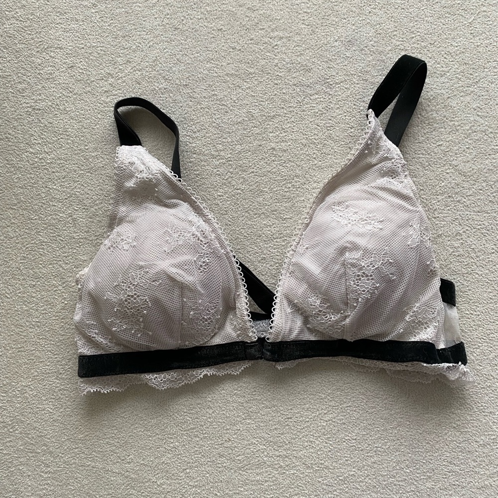 Victoria's Secret Lace Bralette - Black and White